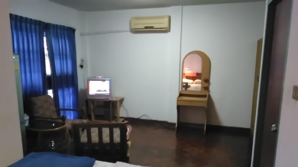 Hotel Devika Fe Jomtien Beach Exterior foto